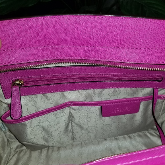 Michael Kors Selma Large Saffiano leather satchel - Picture 3 of 4